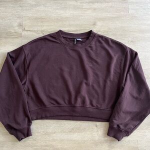 H&M Divided Cropped Brown Love Sweater SZ L